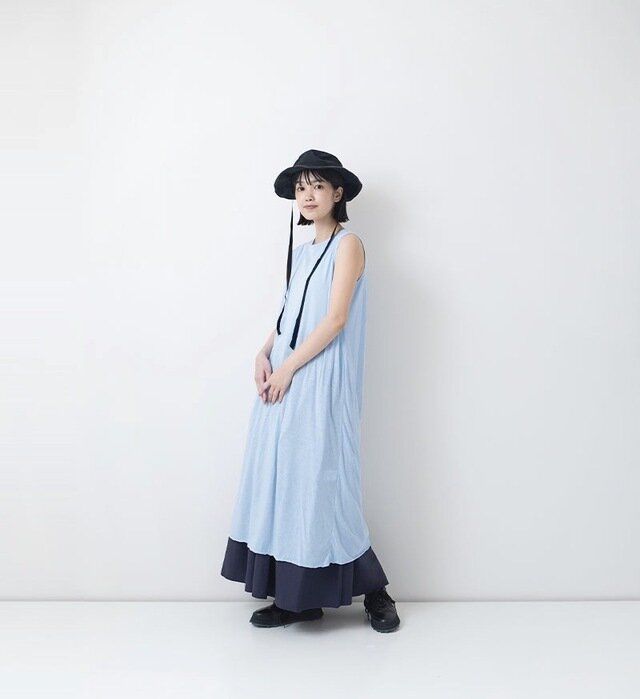 color : SAX , model : 162cm