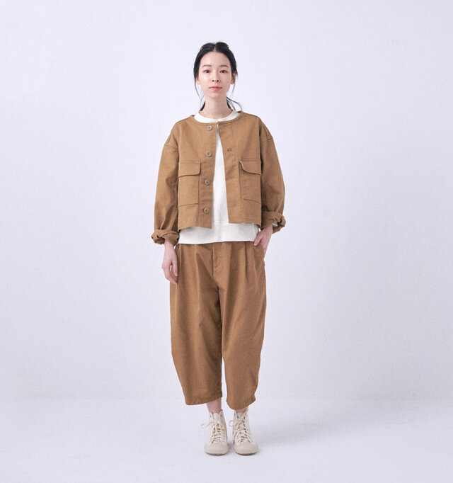 BEIGE / 着用サイズ0(モデル164cm)