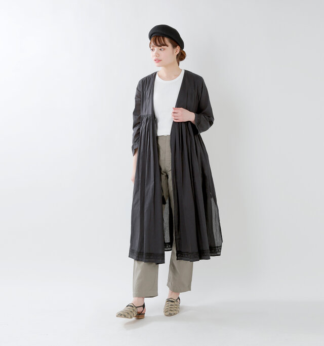 model rina:169cm / 50kg
color : black / size : F