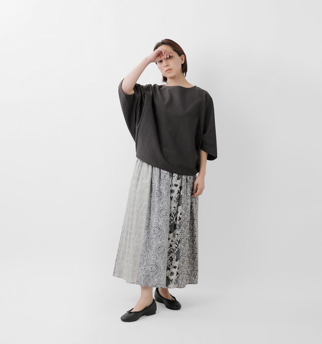 model asuka:160cm / 48kg
color : black / size : F