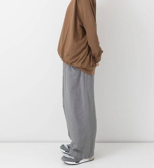 color : GRAY ,model : 162cm