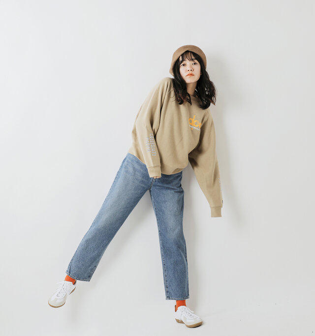 model saku:163cm / 43kg
color : beige / size : F