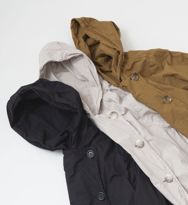 左からBLACK / ICE GRAY / BROWN