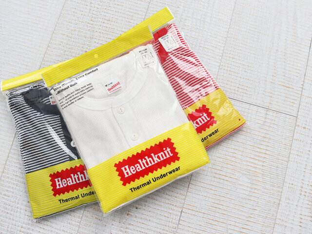 昨シーズンもご好評をいただいておりました
可愛いパッケージに入ったHealthknitのワッフルヘンリーTee!!
薄手で軽いコットン×ポリエステルのワッフル生地は、袖モノにシフトしたいけど
まだまだ暑い秋口にもぴったりなアイテムです◎