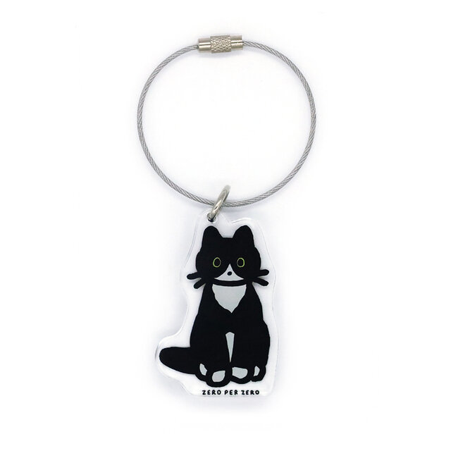CAT 4 (TUXEDO)