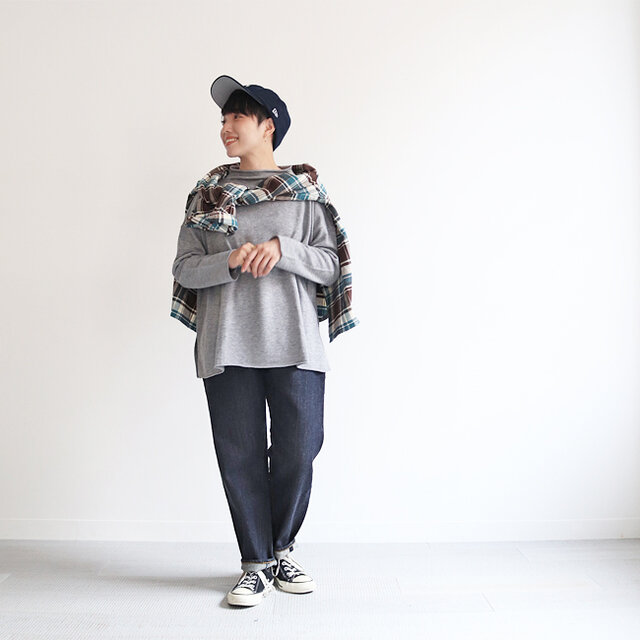 グレー 着用、モデル身長:150cm