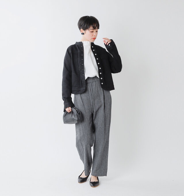 model saku:163cm / 43kg
color : black ink / size : 38