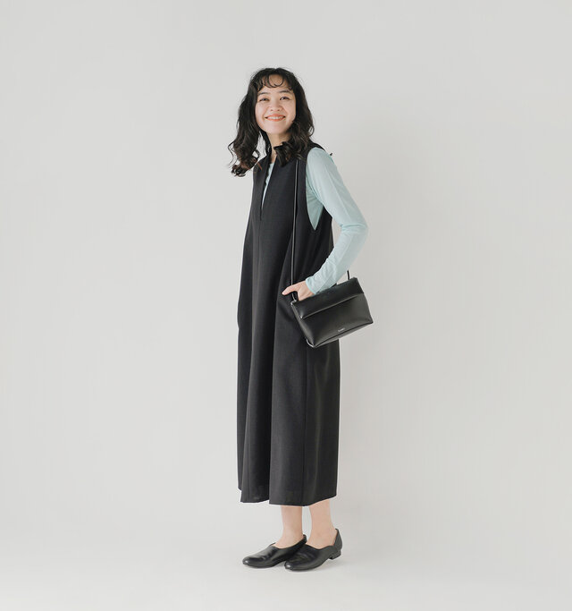 model saku:163cm / 43kg
color : sax / size : F