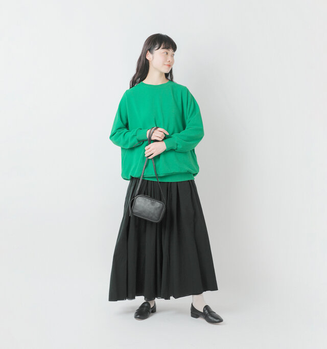 model mariko：162cm / 47kg 
color : the green / size : xs