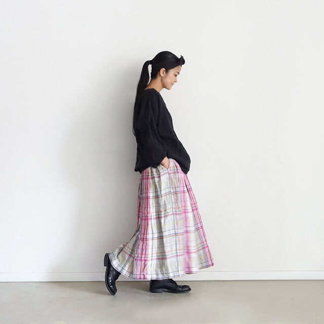 Model 158cm、Pink 着用