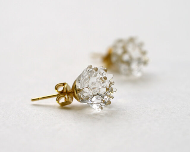 ピアス