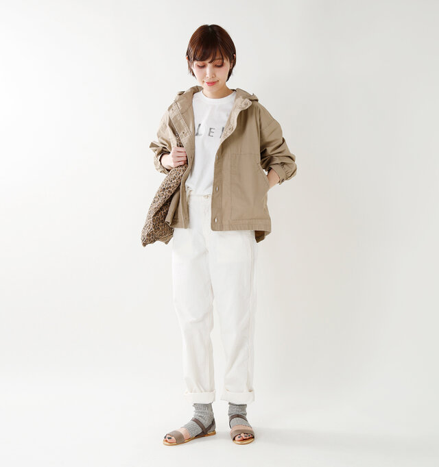 model yama:167cm / 49kg
color : gray / size : F