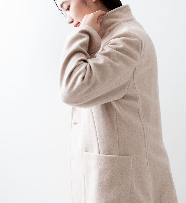 color : BEG , model : 162cm