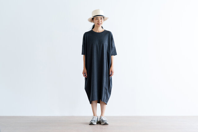 モデル身長:160cm(ダークグレー着用)