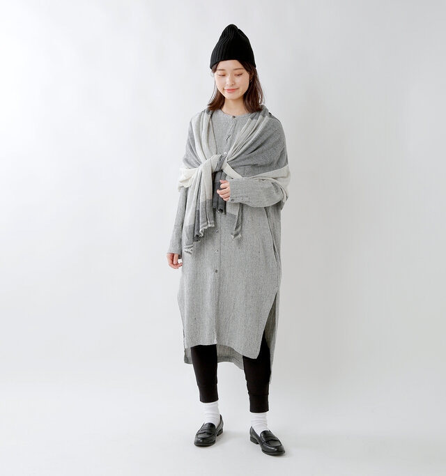model kanae:167cm / 48kg
color : natural check / size : F