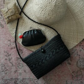 ひと針ひと針丁寧に縁取りを施した縁取りポシェット Blackl&SUMI 【宅急便60サイズ】