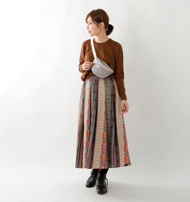model yama:167cm / 49kg
color : brown / size : F