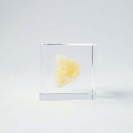 ウサギノネドコ｜Sola cube Mineral オレンジカルサイト（4cm角）
