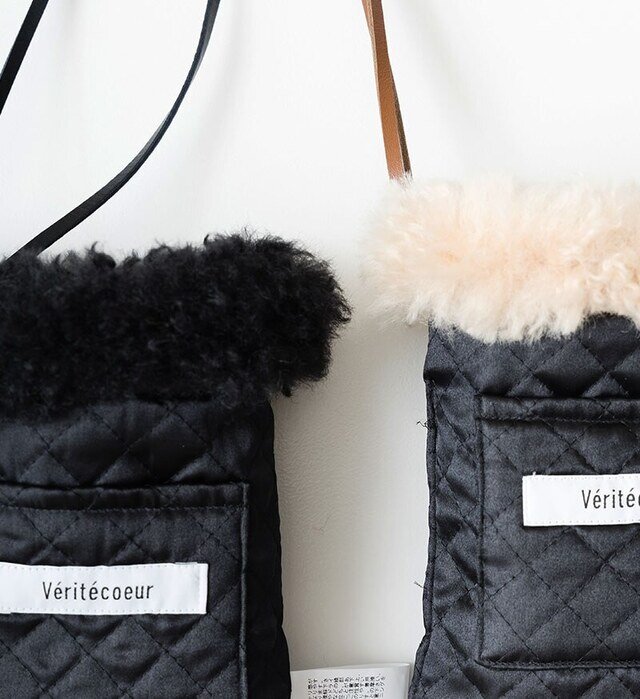 color : 左からBLACK / BEIGE