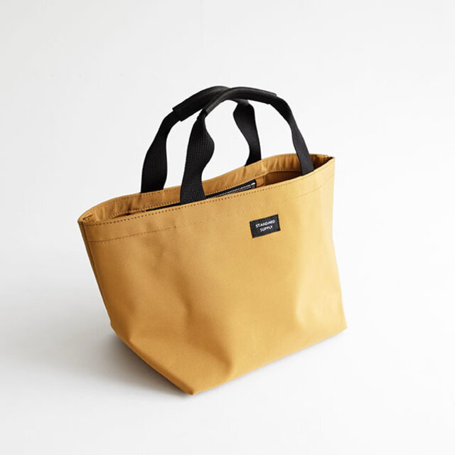 SIMPLICITYシリーズよりも、少し上品に感じてもらえる素材感です。
