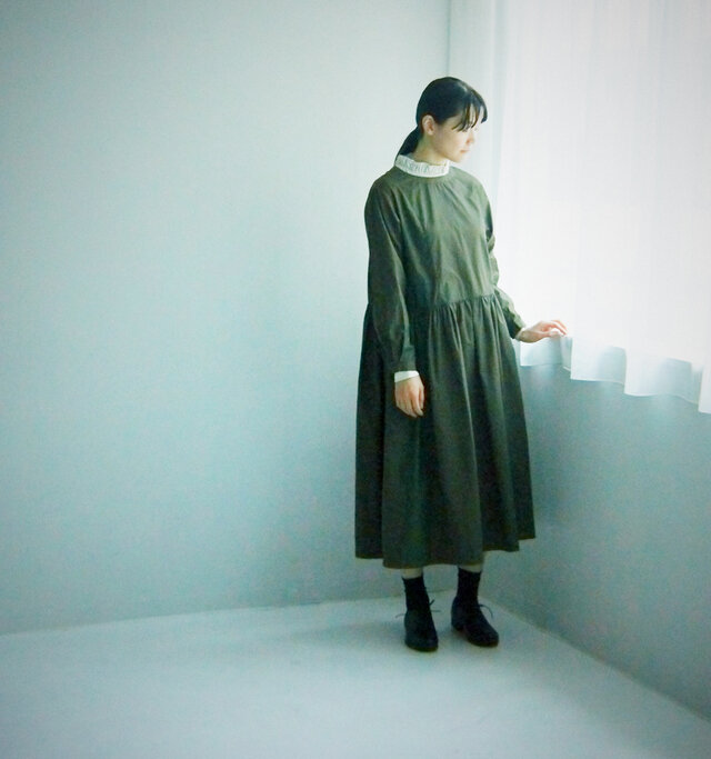 モデル165cm 着用サイズ:0(OLIVE)