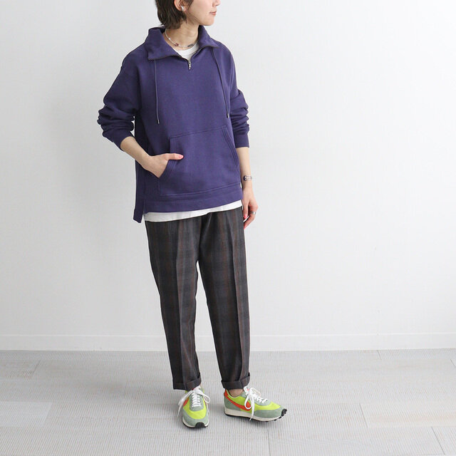 ■パープルネイビー(身長167cm、着用サイズ0)