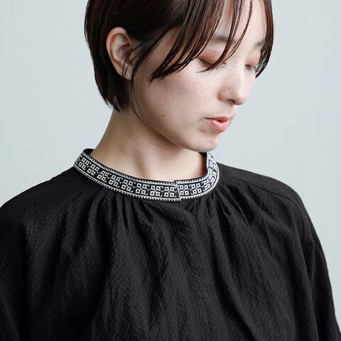 sosotto|ドットシアー 衿刺繍 ギャザー ブラウス ブルゾン 42612614
