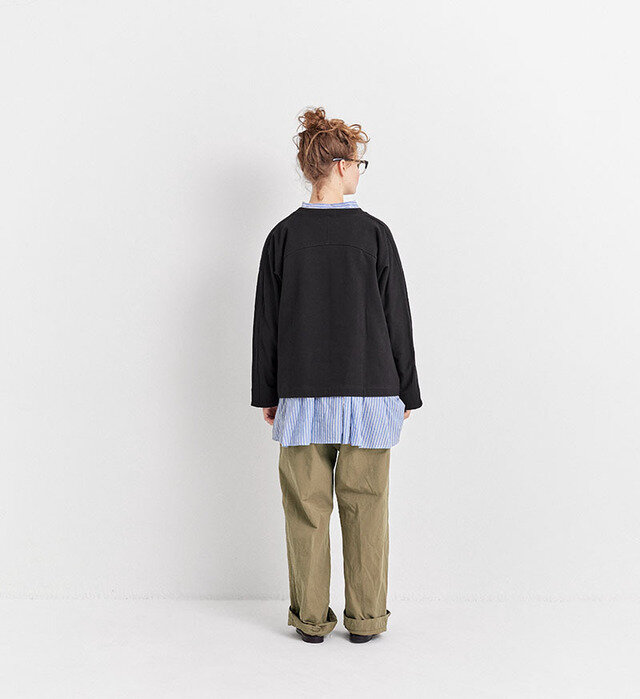 color : BLACK , model : 170cm