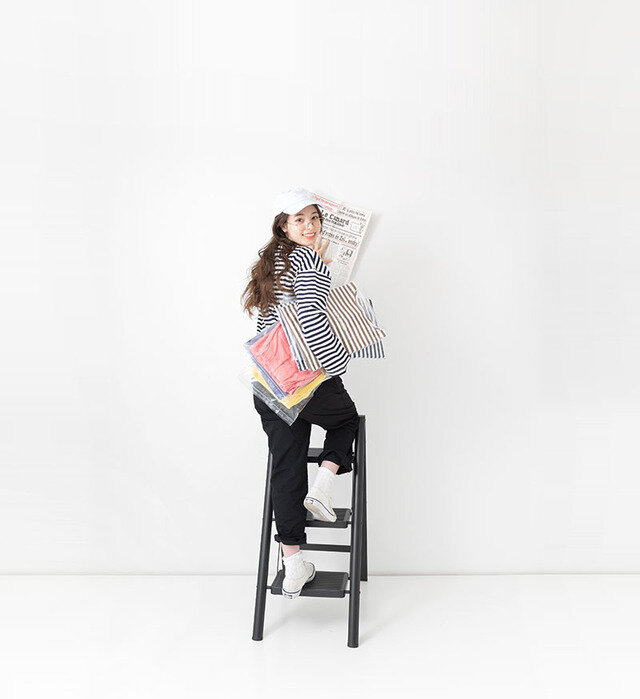color : NAVY BORDER , model : 162cm