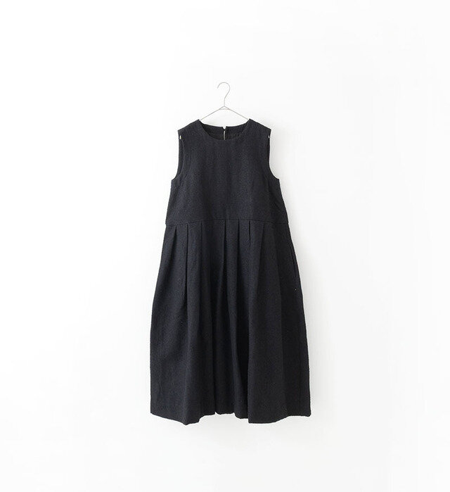 color : BLACK