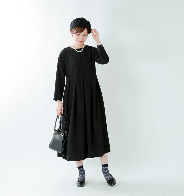 model yama:167cm / 49kg
color : pearl / size : one