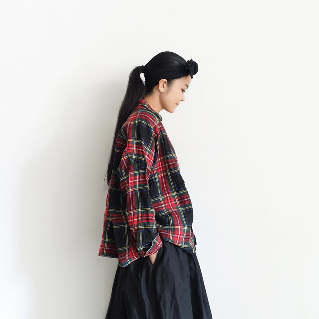 Model 158cm、Red 着用