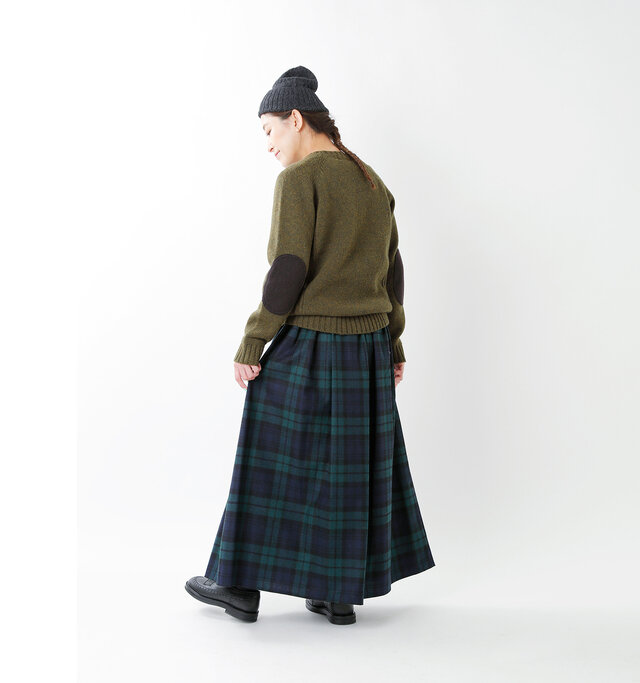 model tomo:158cm / 45kg
color : khaki / size : S