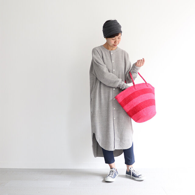 ピンク×レッド 着用、モデル身長:160cm