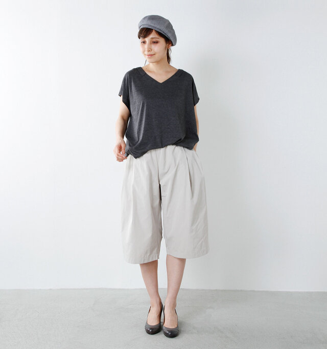 color : gray / size : one
シンプルなのに洗練された雰囲気のフレンチカジュアルが大好きな方にも、ベレー帽はオススメです。ボーダーTシャツ×デニムといったシンプルコーデも、ベレー帽があればあっという間にフレンチスタイルに!