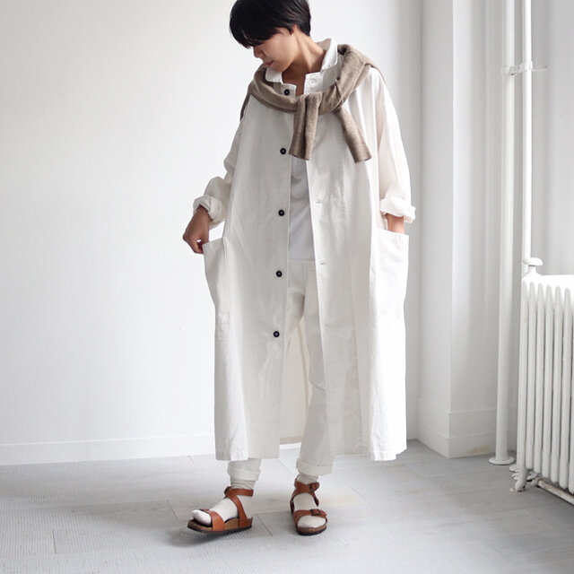 クリーム (ホワイト) 着用、モデル身長:160cm