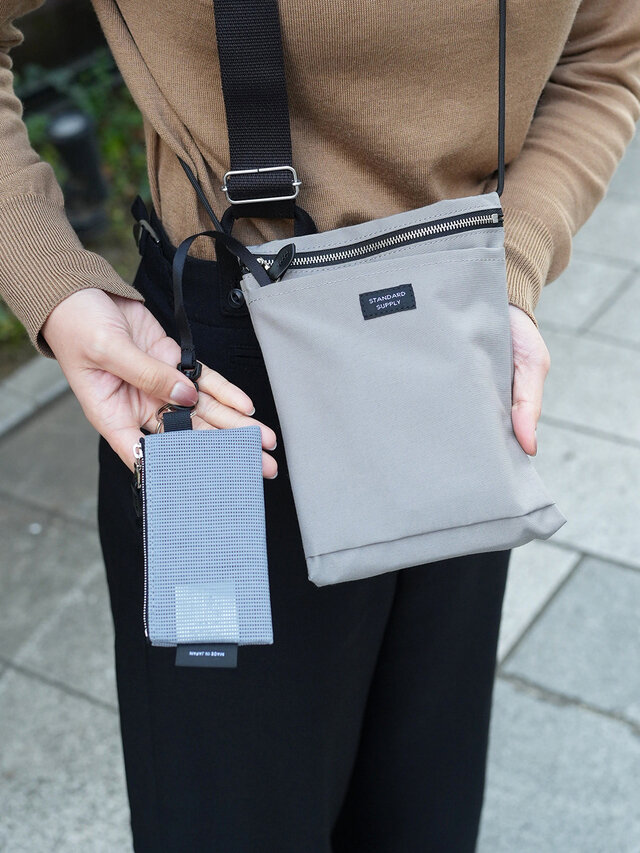 カラー:SLATE GREY