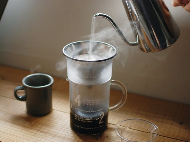 コーヒーの香りをたのしみながらハンドドリップする豊かな時間。
スローコーヒースタイルには、そんなひとときを演出してくれるアイテムがたくさんそろっています。
