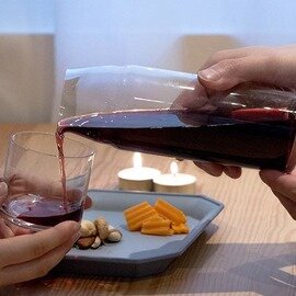 置いてあるだけで、生活整って見える。菅原工芸硝子のナイトカラフェ sghr スガハラ