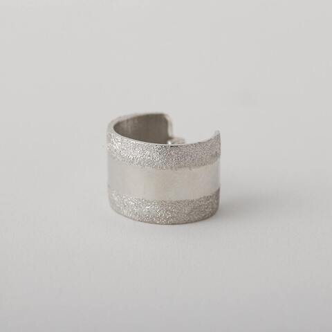 hatsuyume｜jewelry & objects/diamond dust ear-cuff stripe イヤーカフ