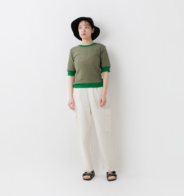 model saku：163cm / 43kg 
color : green / size : M