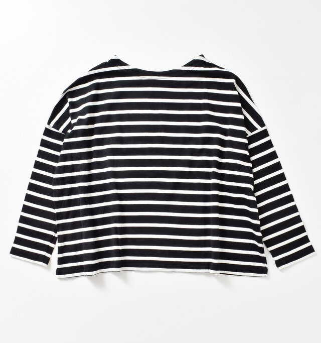 color : black×white