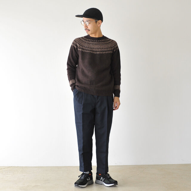 モデル:173cm / 58kg
color : truffle×nutmeg / size : 40(Men's M)
シンプルなデザインと豊富なサイズ展開で男性の方にもおすすめです◎