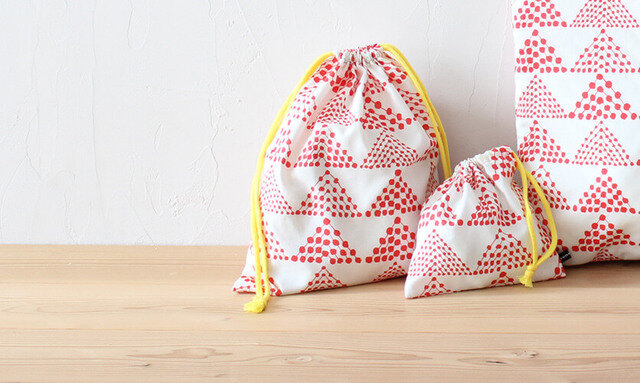Nunocoto 1mで作れる入園グッズ4点セット手作りキット Dottriangle レッド Nunocoto ヌノコト キナリノモール Nunocoto 1mで作れる入園グッズ4点セット手作りキット Dottriangle レッド Nunocoto ヌノコト キナリノモール
