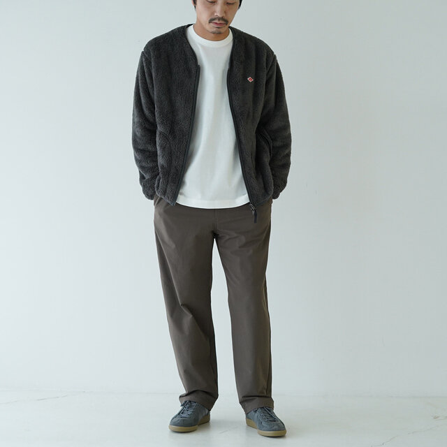 モデル:173cm / 58kg
color : charcoal / size : 40(メンズM/A0039)