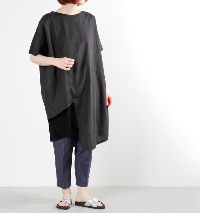model yumi:165cm / 52kg
color : black×black / size : F