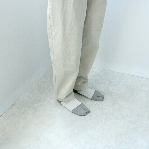 WHITE MAILS｜PAPER COLOR BLOCK TABI ANKLE SOCKS 【UNISEX】【ギフト】