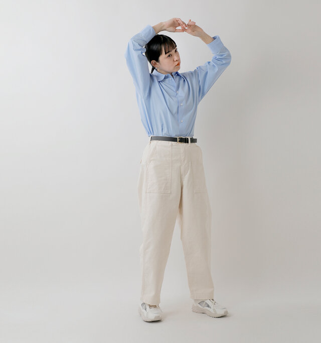 model saku:163cm / 43kg
color : ecru / size : 0