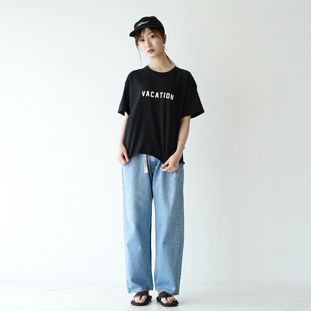 color:vacation black