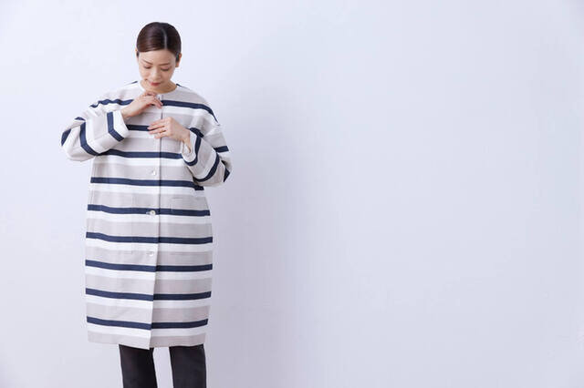 着用カラー:ベージュ系